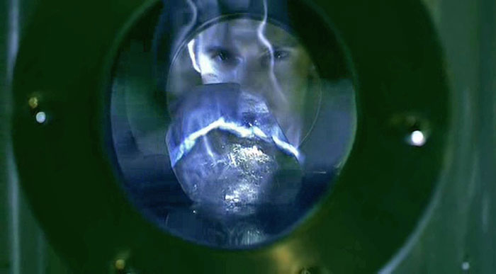 Charlie Jade S1E7 "Diamonds"