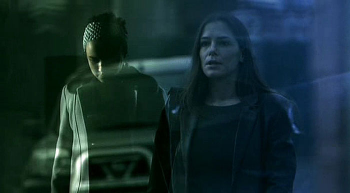 Charlie Jade S1E11 "Thicker Than Water"