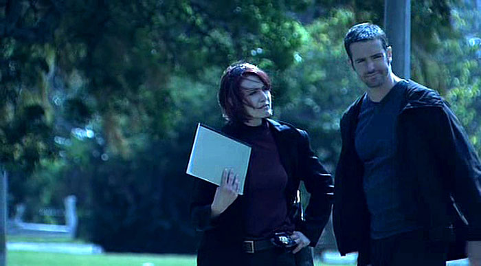 Charlie Jade S1E15 "Things Unseen"