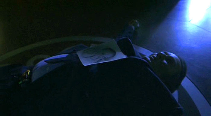 Charlie Jade S1E17 "Spin"